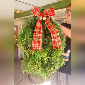 Freshly Cut Oregon Cedar Holiday Swags!
